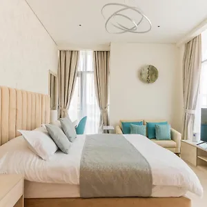  Apartment With Private Access At Palm Jumeirah